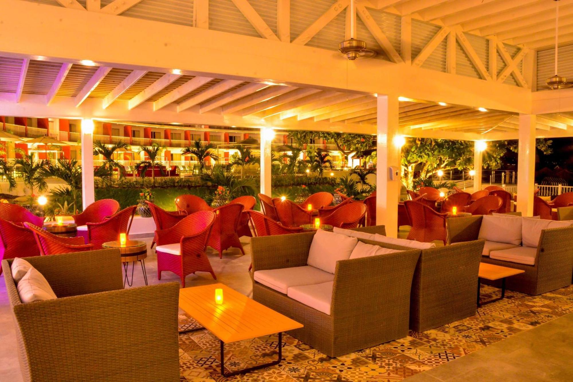 Grand Decameron Cornwall Beach, A Trademark All-Inclusive Resort Montego Bay Exterior foto