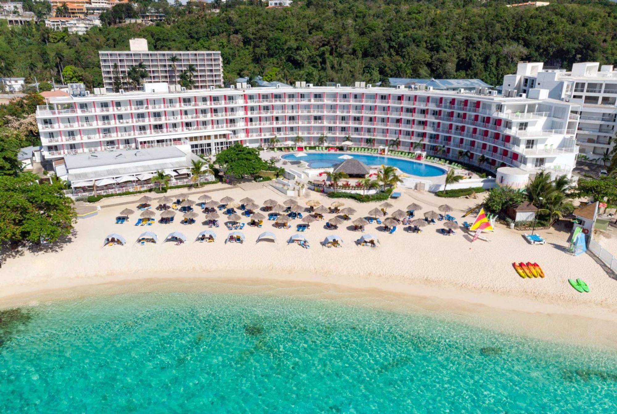 Grand Decameron Cornwall Beach, A Trademark All-Inclusive Resort Montego Bay Exterior foto